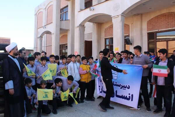 خروش دانش‌آموزان گرگانی در روز حماسه و بصیرت
