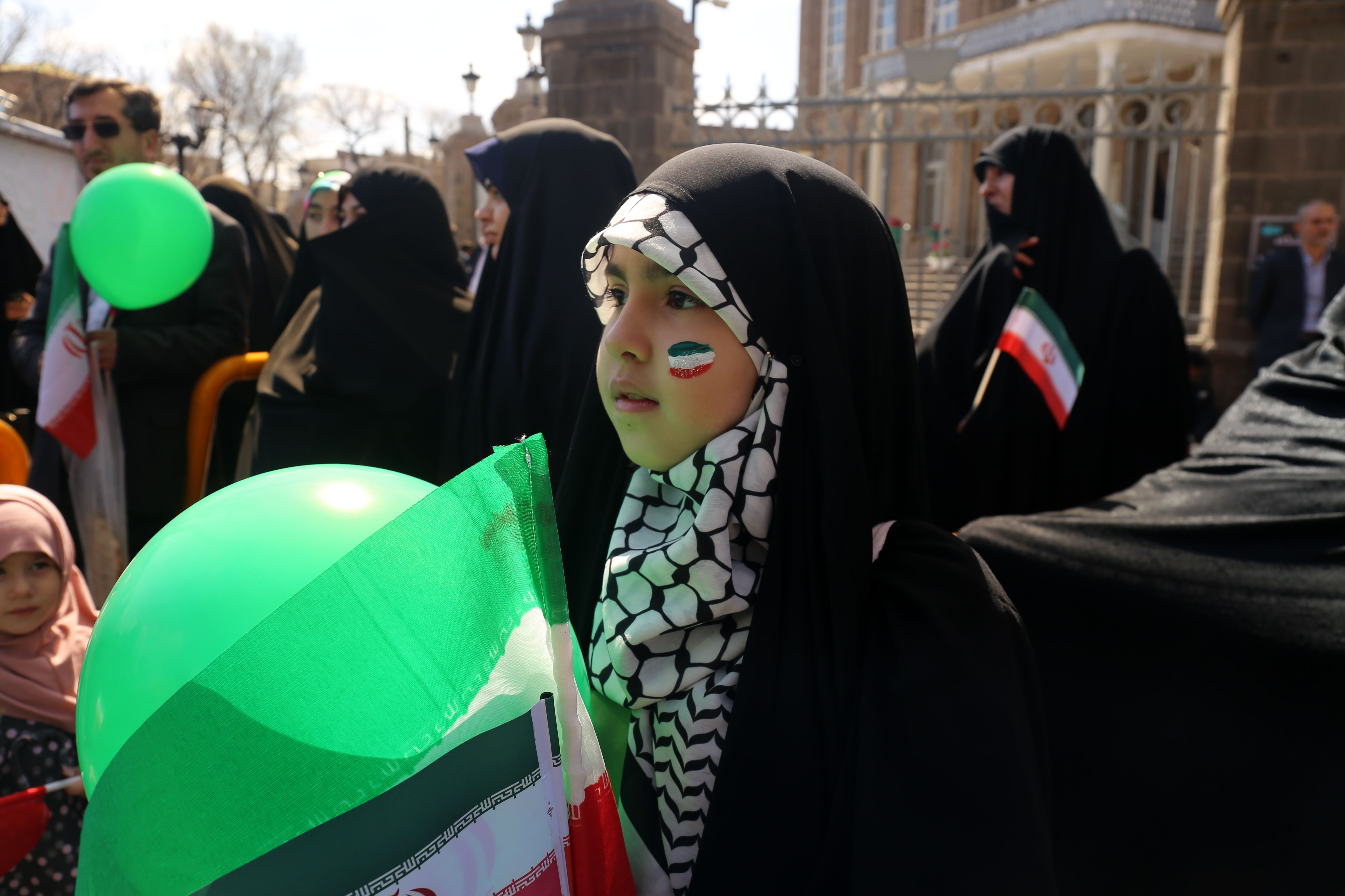 کودکانی از جنس انا علی العهد 