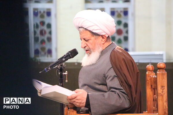 وداع با با ماه مهمانی خدا در امامزاده سید جعفر محمد یزد 