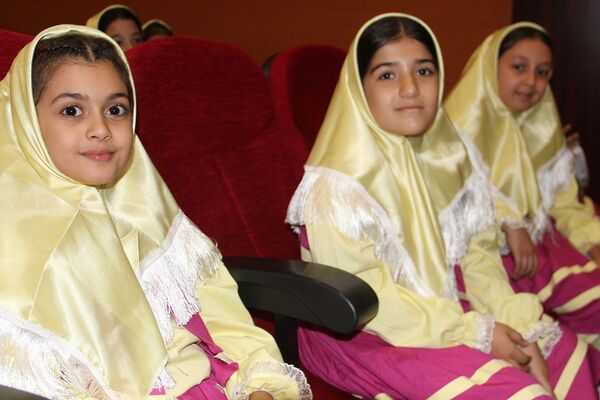 برگزاری جلسه انتخاب انجمن اولیاء و مربیان در سالن سجادیه بهارستان دو
