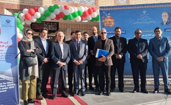 آیین افتتاح و بهره‌برداری دبستان ۱۲ کلاسه خیرساز جعفر برزگر