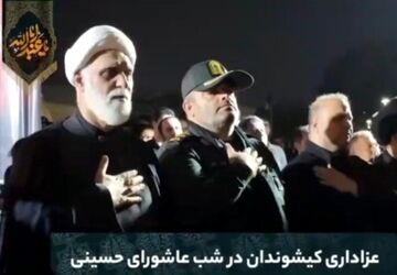 عزاداری مردم جزیره کیش در شب عاشورای حسینی