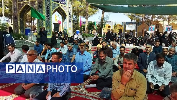 نماز جمعه در جوار شهدای بهشت فضل نیشابور 