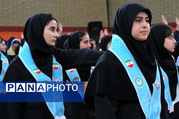 همایش «یاوران انقلاب» در بهارستان‌دو