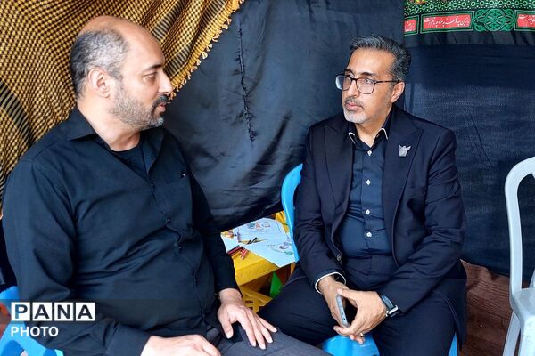 مراسم ختم قرآن فرهنگیان شهرستان پردیس جهت بزرگداشت رهبر شهید