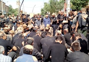محفل عاشقان اهل بیت (ع) در حسینیه‌‌ چهارمحال‌وبختیاری