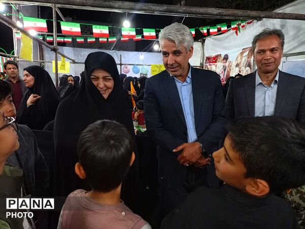 افتتاح موکب های دانش آموزی در حاشیه اجتماعات مردمی در شهرستان کاشمر