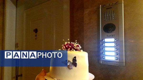 جشن روز معلم در دبستان عذرا پورشهریاری با برنامه های ویژه برگزار شد