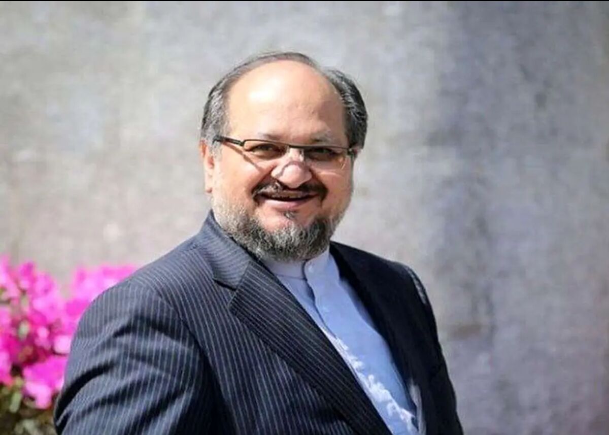 واکنش شریعتمداری به داوری بازی استقلال - الاهلی