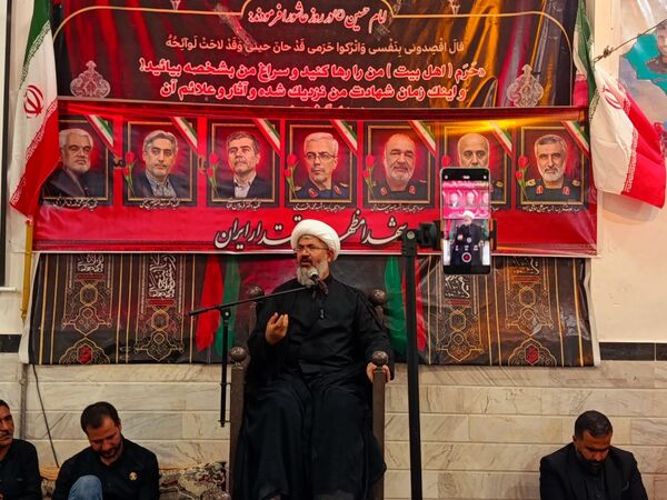 نوای “لبیک یا حسین” در شب پنجم محرم در رزق آباد طنین‌انداز شد