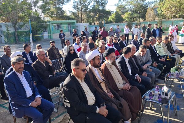 آیین نواختن زنگ ایثار و مقاومت در مدارس آباده