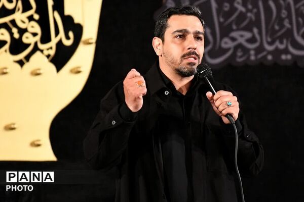 مراسم یادبود شهدای خانواده رهبر شهید در حرم حضرت عبدالعظیم حسنی علیه السلام 