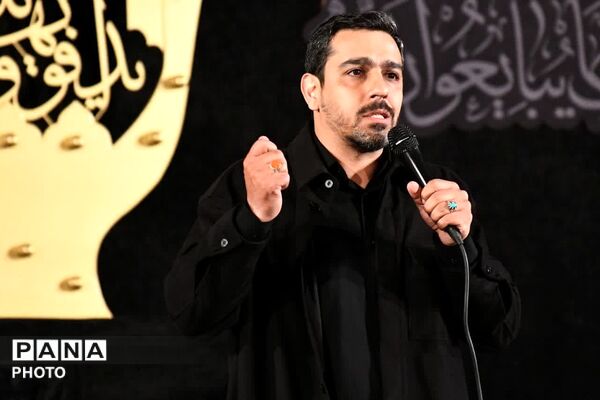 مراسم یادبود شهدای خانواده رهبر شهید در حرم حضرت عبدالعظیم حسنی علیه السلام 