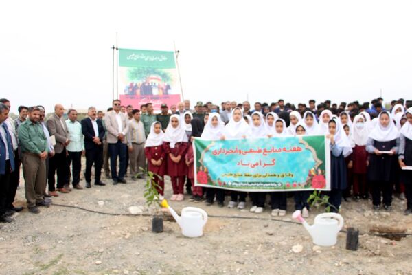 روز درختکاری در رودان