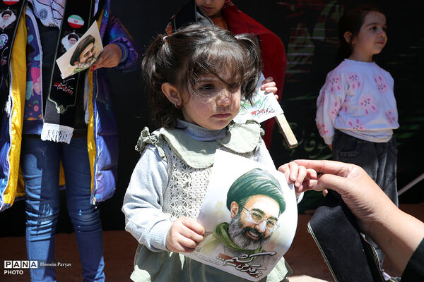 ایستگاه فرهنگی و تربیتی پیشتازان فتح سازمان دانش‌آموزی جمهوری اسلامی ایران در اربعین رهبر شهید