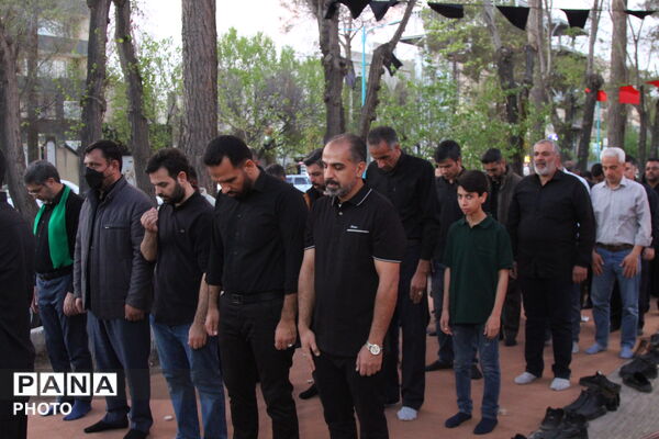 لحظه تحویل سال در پارک دفاع مقدس یزد