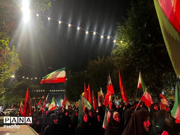 حضور باشکوه مردم کرج در صد وبیست و سومین  شب از تجمعات مردمی