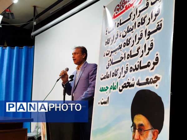 دیدار اعضای تشکل های دانش آموزی با امام جمعه کاشمر