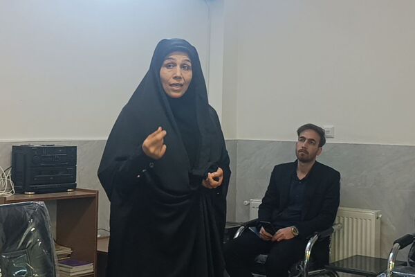 جلسه هم اندیشی راهکارهای جذب دانش آموزان به نماز