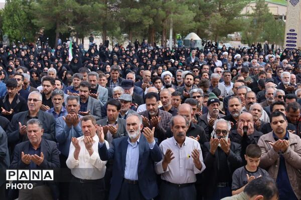 مراسم تشییع پیکر مطهر شهیده دانش آموز تیارا صادقی در یزد