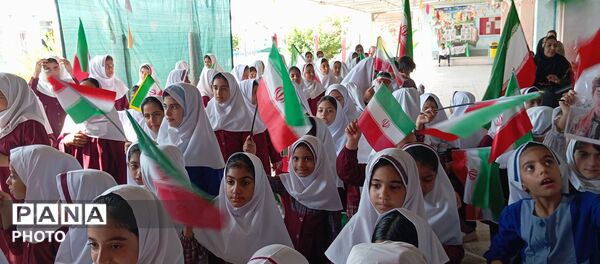 آغاز سال تحصیلی در مدرسه شهید ابراهیم تنیده با شور و نشاط دانش‌آموزان