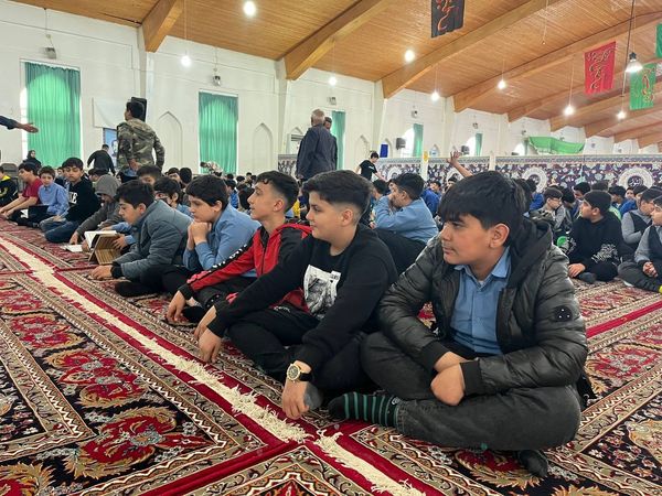 تلاوت آیات نور بخش قرآن در ایام بهار قرآن 