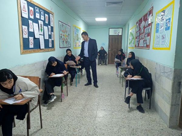 بازدید هیات کارشناسی اداره‌کل از حوزه‌های امتحانی خاتم 