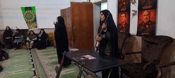  دوم آموزش نظامی بانوان «جانفدا» کیانمهر کرج