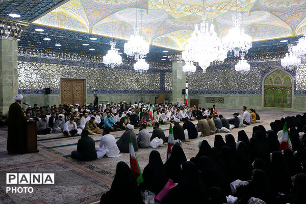 جشن ازدواج طلبگی ۲۰۰ زوج در حرم حضرت معصومه(س)