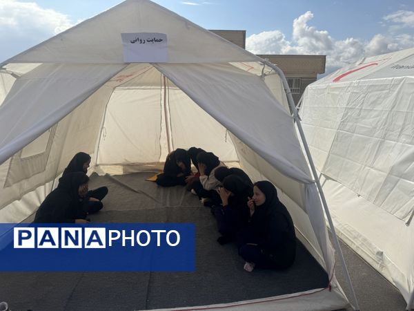 مراسم گرامیداشت هفته پدافند غیرعامل در دبیرستان عشایری شبانه‌روزی نسیبه