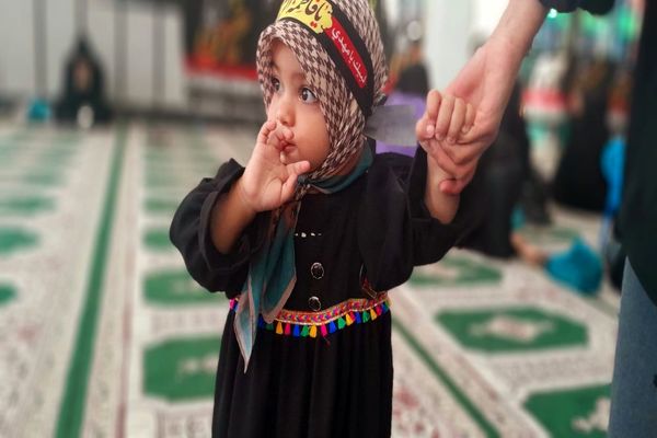 مراسم شیرخوارگان حسینی در شهرستان لنده