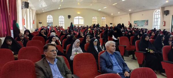 مراسم تکریم و نکوداشت مادران، همسران و فرزندان شهدا در شهرستان فلاورجان