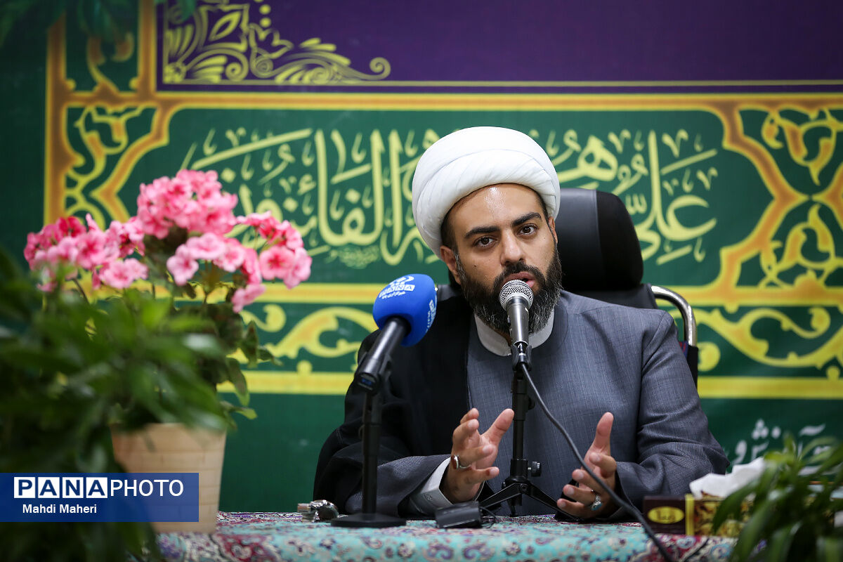 ضرورت تبیین ابعاد مختلف شخصیت و اندیشه امیرالمومنین (ع) برای نسل جوان