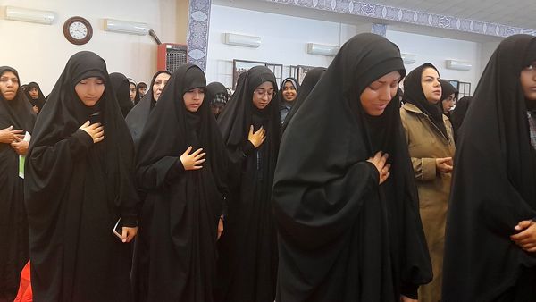 اعزام دختران مشهدی به سرزمین راهیان نور