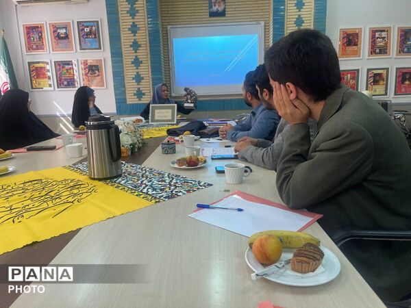 جلسه  هم اندیشی کارشناس مسولان فرهنگی وهنری استان خراسان رضوی