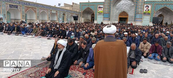 نماز جمعه در شهرستان کاشمر 