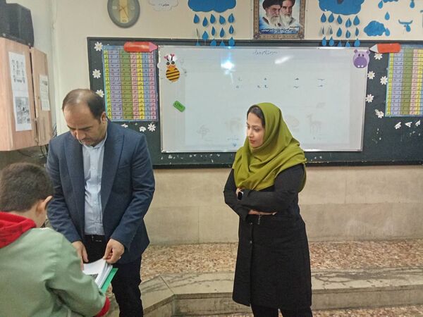 بازدید مسئولان وزارتی آموزش و پرورش شهرستان‌های تهران از مدرسه شهید رجایی شهر قدس 