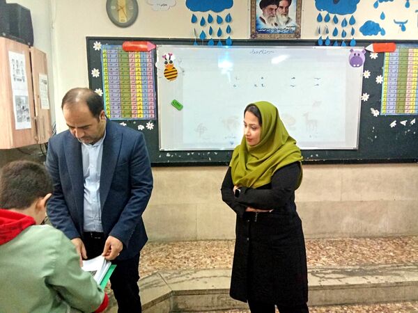 بازدید مسئولان وزارتی آموزش و پرورش شهرستان‌های تهران از مدرسه شهید رجایی شهر قدس 