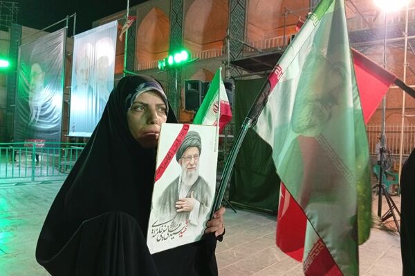 حسینیه امیرچخماق؛ قاب همبستگی مردم یزد در خون‌خواهی رهبر شهید