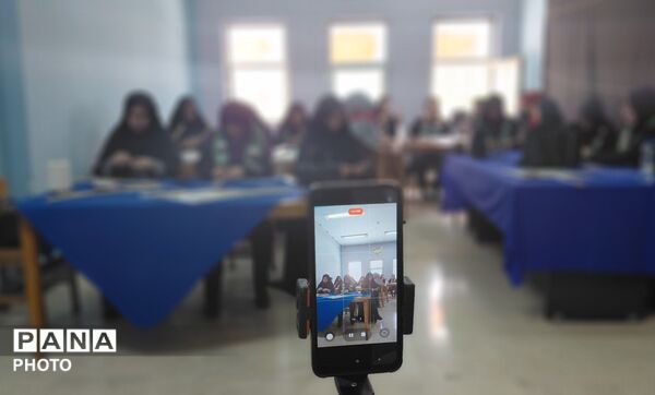 دوره آموزشی چوب و گره در کانون سراج ناحیه ۷