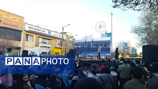 جشن میلاد حضرت مهدی ( عج) و اعیاد شعبانیه در خیابان امام خمینی نیشابور 