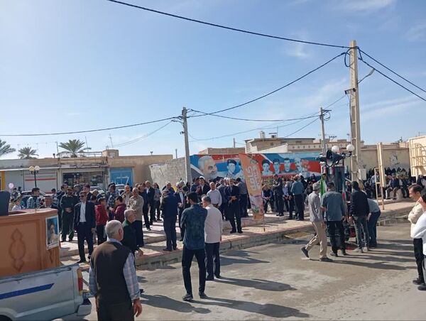 راهپیمایی 22 بهمن در لارستان 