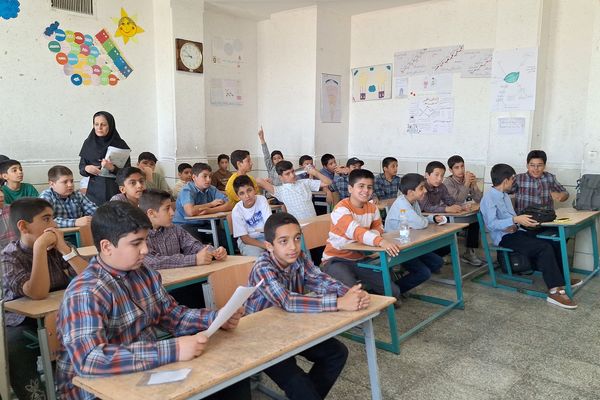 مسابقات قرآن دانش‌آموزان مقطع ابتدایی ناحیه۳ شیراز 