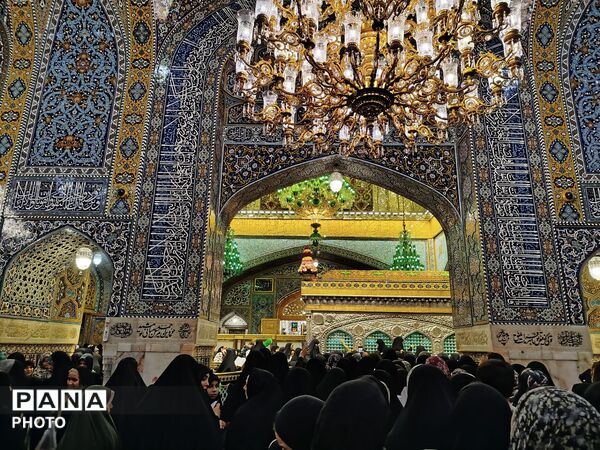 مراسم یادبود شهدا و دهه کرامت در حرم مطهر رضوی 