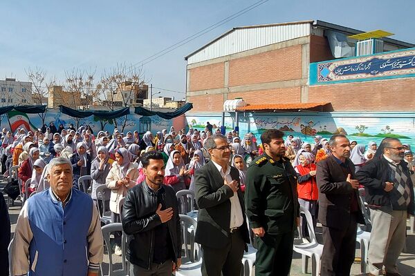 برگزاری جشن احسان و نیکوکاری در دبستان حکیم نظامی کهریزک 