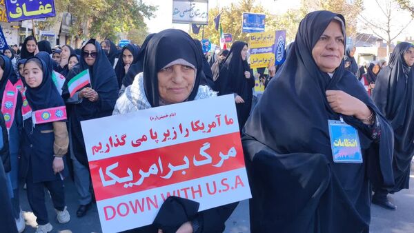 مردم کاشمر با گام‌های استوار در مسیر آرمان‌های انقلاب گام برداشتند 