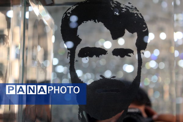 بازدید دانش‌آموز خبرنگاران پانا یزد از باغ موزه دفاع مقدس یزد