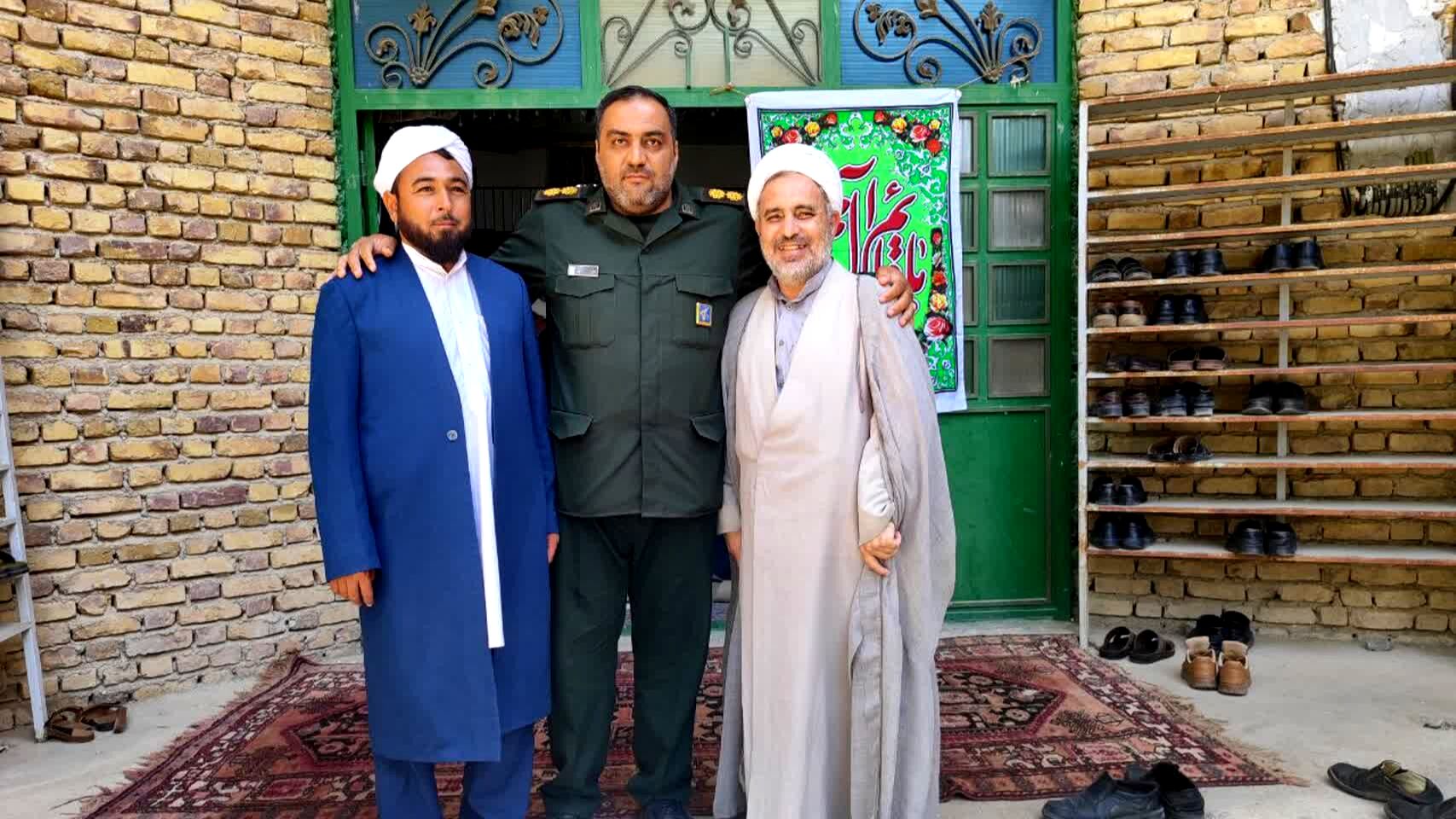  برگزاری همایش هفته وحدت در روستای درکش شهرستان سملقان