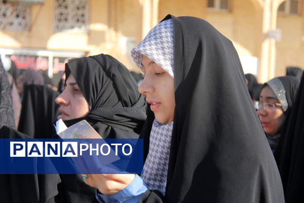 اقامه نماز عید سعید فطر  در شهر یزد