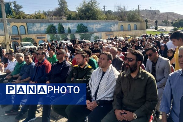  گام‌های استوار پیشوایی‌ها در مسیر پیاده‌روی خانوادگی هفته دفاع مقدس